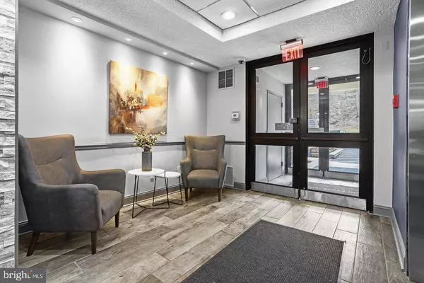 800 AVONDALE RD #2C, Wallingford, PA 19086