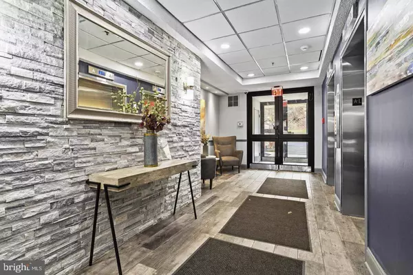 800 AVONDALE RD #2C, Wallingford, PA 19086