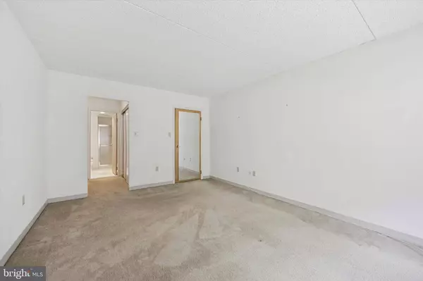 800 AVONDALE RD #2C, Wallingford, PA 19086