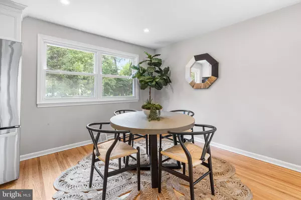 742 GOODALE DR, Aston, PA 19014