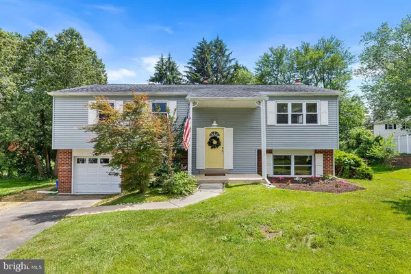 742 GOODALE DR, Aston, PA 19014