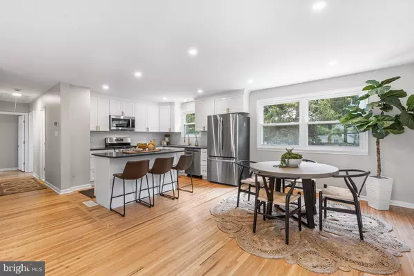 742 GOODALE DR, Aston, PA 19014