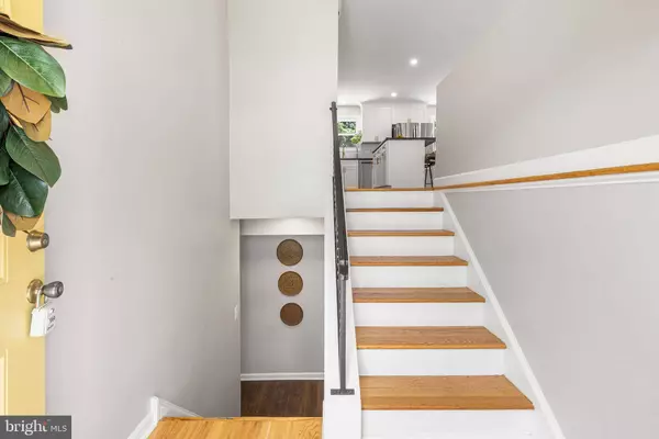 742 GOODALE DR, Aston, PA 19014