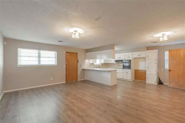 2824 SW 76th ST, Oklahoma City, OK 73159