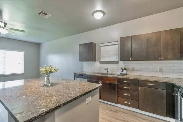 604 NW 175th ST, Edmond, OK 73012