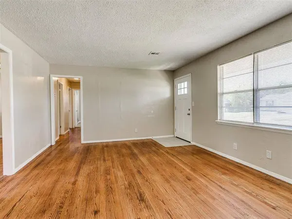 117 Asbill AVE, Yukon, OK 73099