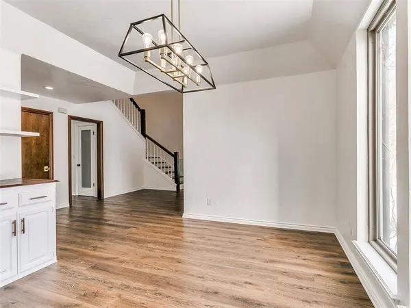 1601 Hazelhurst, Edmond, OK 73013