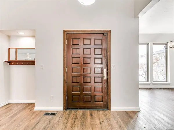 1601 Hazelhurst, Edmond, OK 73013