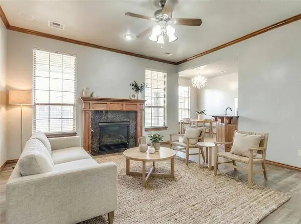 9100 Sue Anthony LN, Yukon, OK 73099