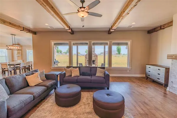 14542 Fox Lair LN, Edmond, OK 73025