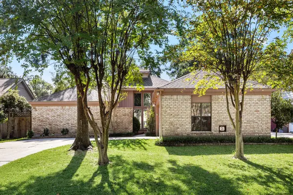 5 Kensington CT, Conroe, TX 77304