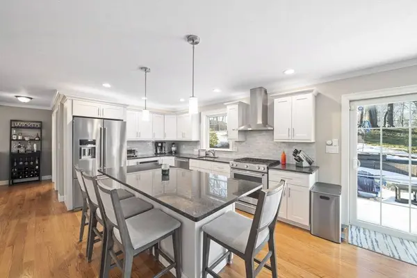 29 Arnold Road, Weymouth, MA 02191