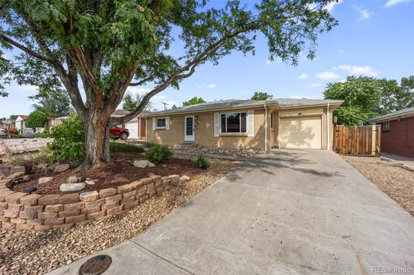 7796 Vallejo ST, Denver, CO 80221