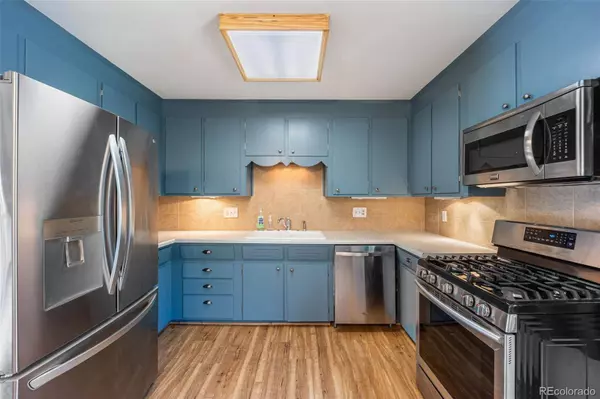 7796 Vallejo ST, Denver, CO 80221