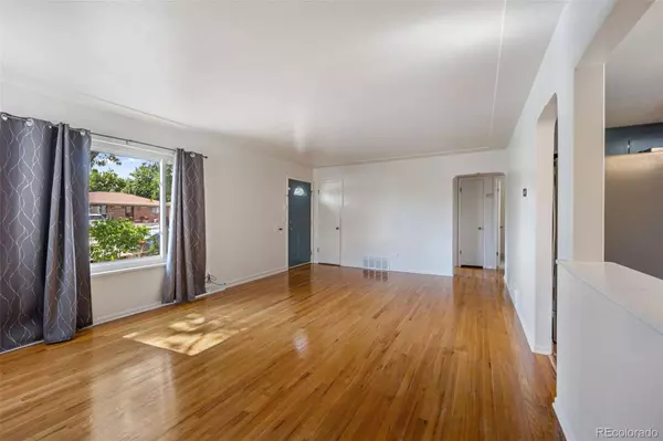 7796 Vallejo ST, Denver, CO 80221