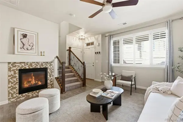 9083 E Phillips LN, Centennial, CO 80112