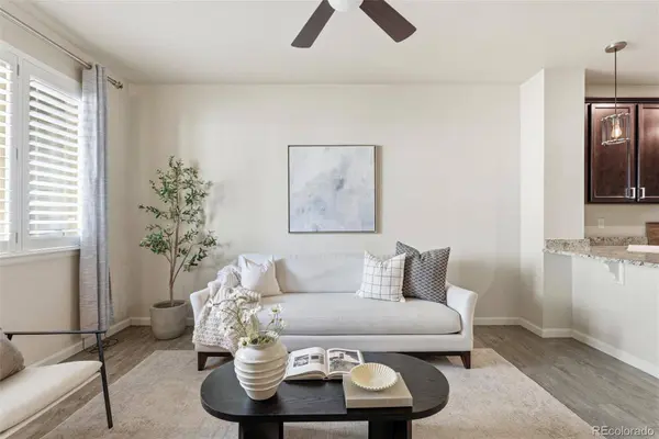 9083 E Phillips LN, Centennial, CO 80112