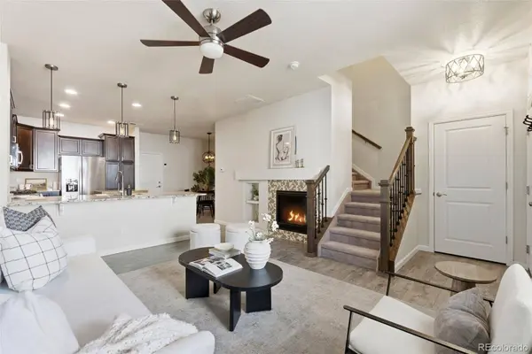 9083 E Phillips LN, Centennial, CO 80112