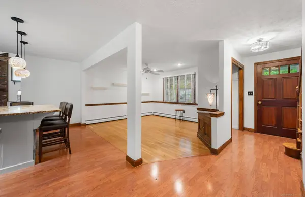 80 Farmstead Lane, Windsor, CT 06095