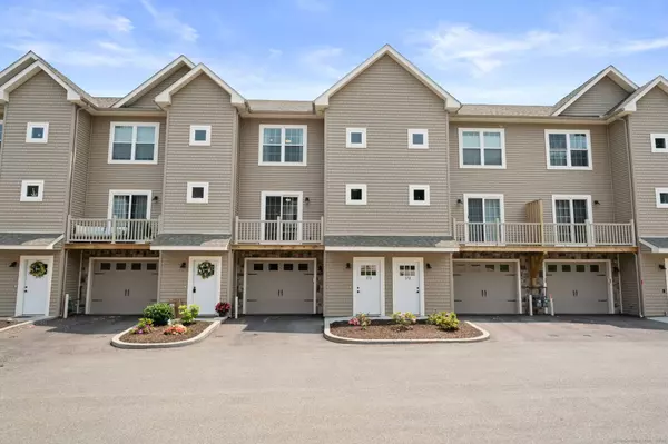 64 Scotch Cap Road #173, Waterford, CT 06375