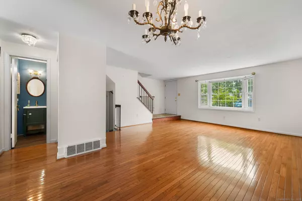 846 Long Hill Road #846, Middletown, CT 06457