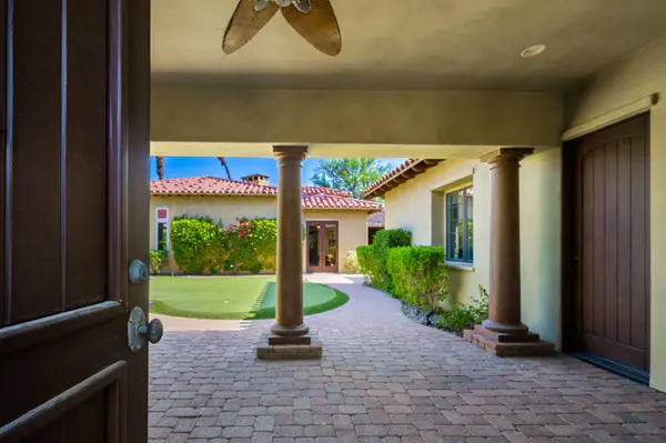 56222 Village DR, La Quinta, CA 92253
