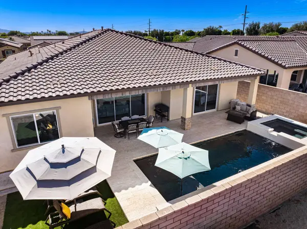 51911 Marquis LN, La Quinta, CA 92253