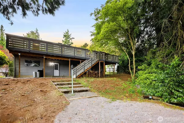 11335 NE 149th ST, Kirkland, WA 98034