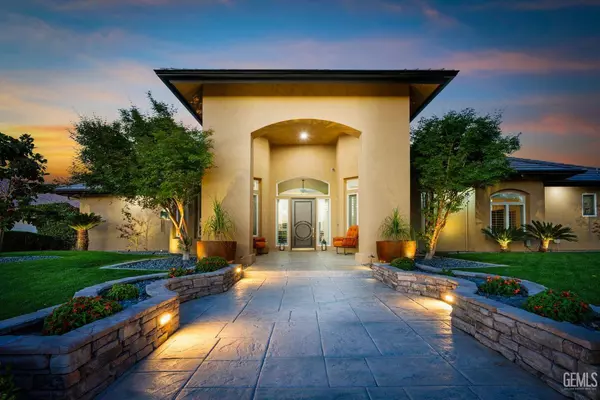 1904 Cricket Park Court, Bakersfield, CA 93311