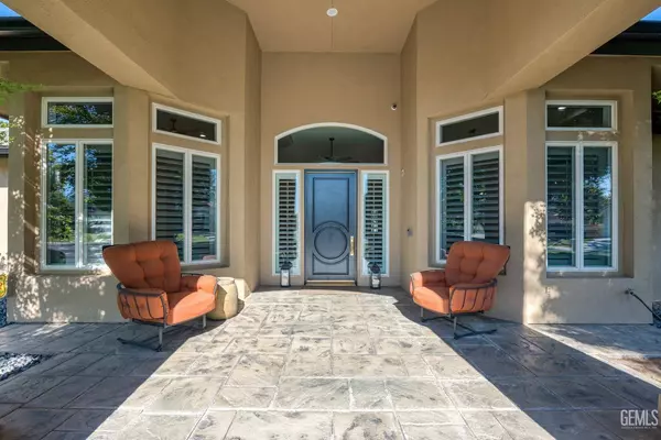 1904 Cricket Park Court, Bakersfield, CA 93311