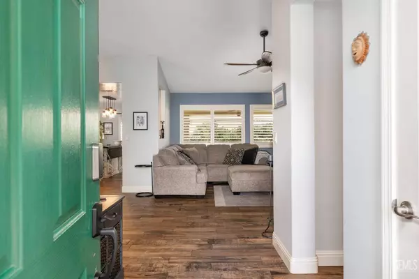 9800 Cinderella Avenue, Bakersfield, CA 93311