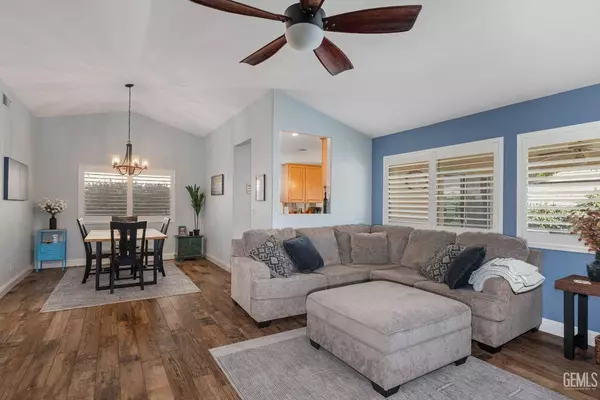 9800 Cinderella Avenue, Bakersfield, CA 93311