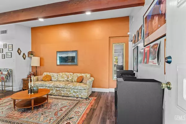 3112 Saint Marys Street, Bakersfield, CA 93305