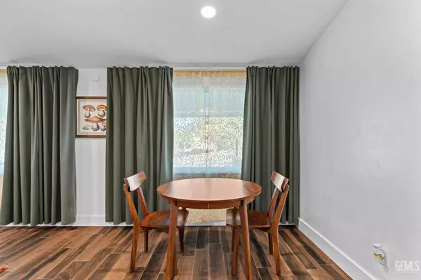 3112 Saint Marys Street, Bakersfield, CA 93305