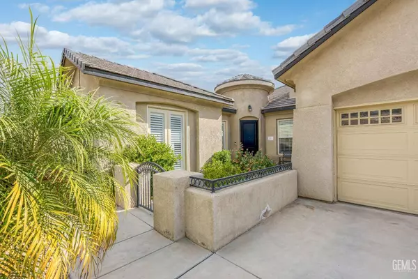 9303 Via Lugano, Bakersfield, CA 93312