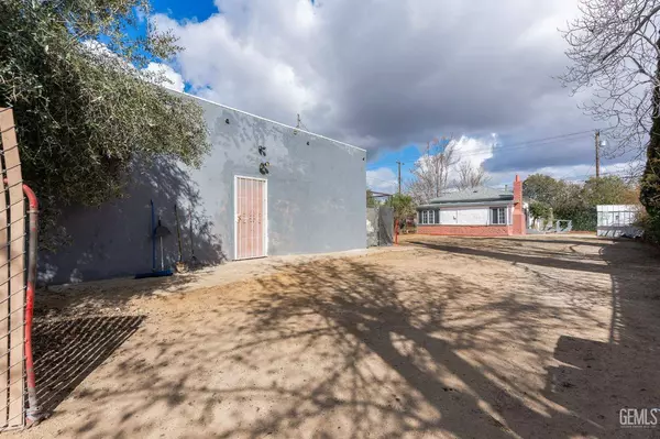 1326 Kentucky Street #B, Bakersfield, CA 93305