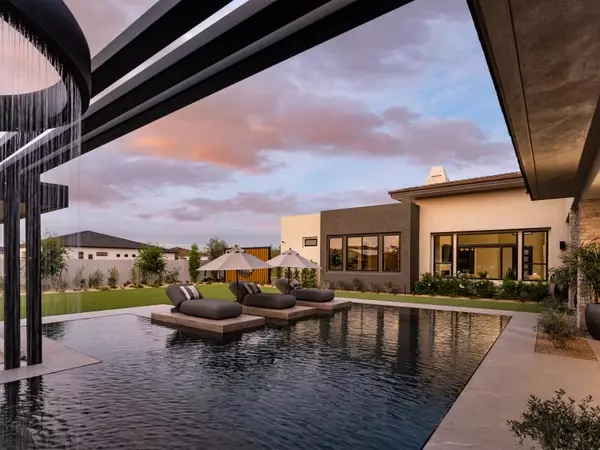 What Homes are Losing Value in Arizona's East Valley (and What Buyers Are Fighting Over Instead)