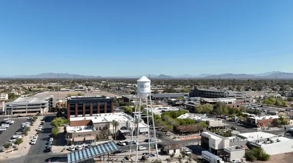 Gilbert Walkability in 2026, The Pockets That Still Feel Easy,Jessica Vukobratovich