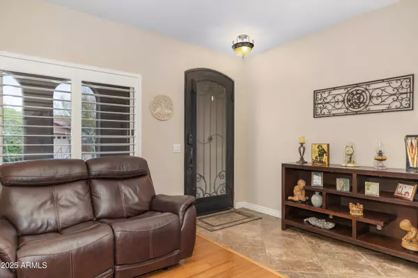 641 W Mesquite Tree Lane, San Tan Valley, AZ 85143