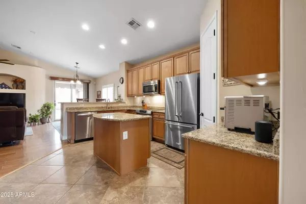 641 W Mesquite Tree Lane, San Tan Valley, AZ 85143