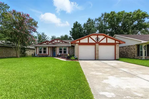 422 Elder Glen DR, Houston, TX 77598