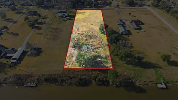 0 Robinson RD, Hitchcock, TX 77563