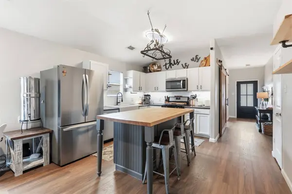 122 Easton Glen LN, Dickinson, TX 77539