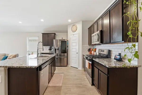 11016 33rd AVE N, Texas City, TX 77591