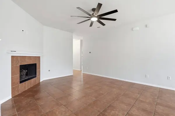 2078 Midlane DR, Conroe, TX 77301