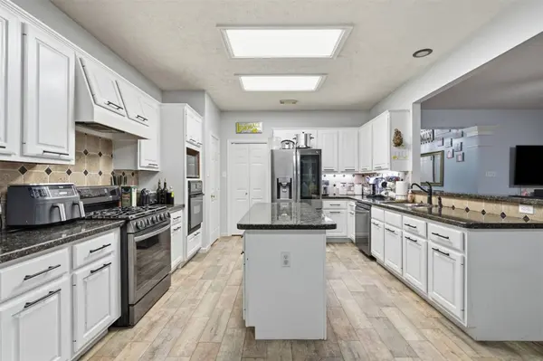 3202 Echo Mountain DR, Houston, TX 77345