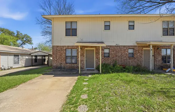 8011 Lazy LN #B, Austin, TX 78757