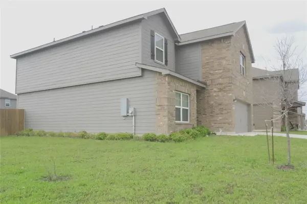 14300 Prairie Sod LN, Elgin, TX 78621