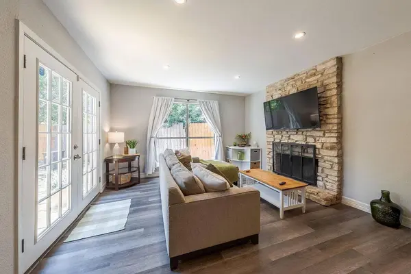 4807 Yucca Hill DR, Austin, TX 78744