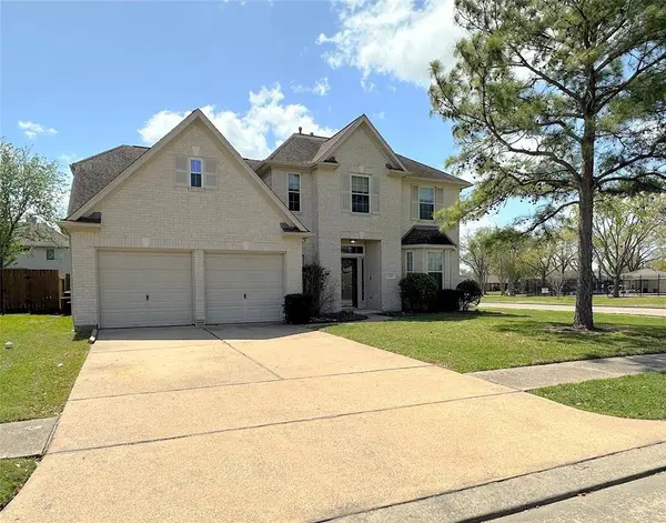 11002 Birch DR, La Porte, TX 77571